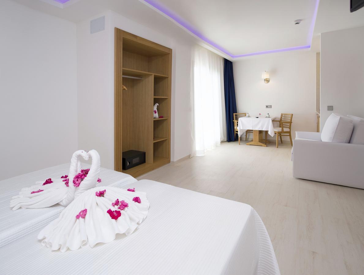 My Way Luxury Ibiza Studio - Ab Group Playa d'en Bossa Kültér fotó